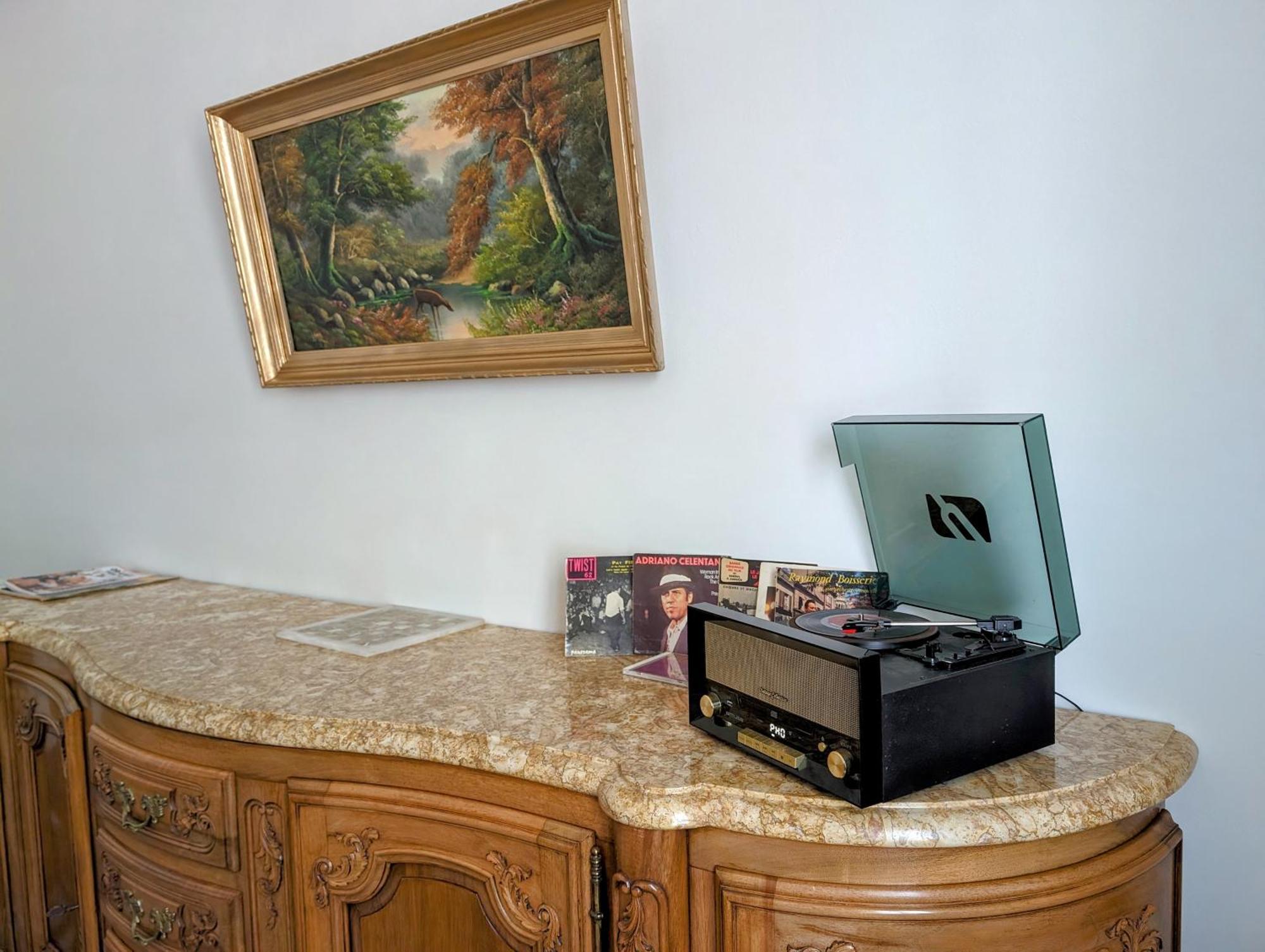 Maison De Style Tout Confort, Position Ideale, Avec Clim Et Petit Exterieur Orange  Ngoại thất bức ảnh