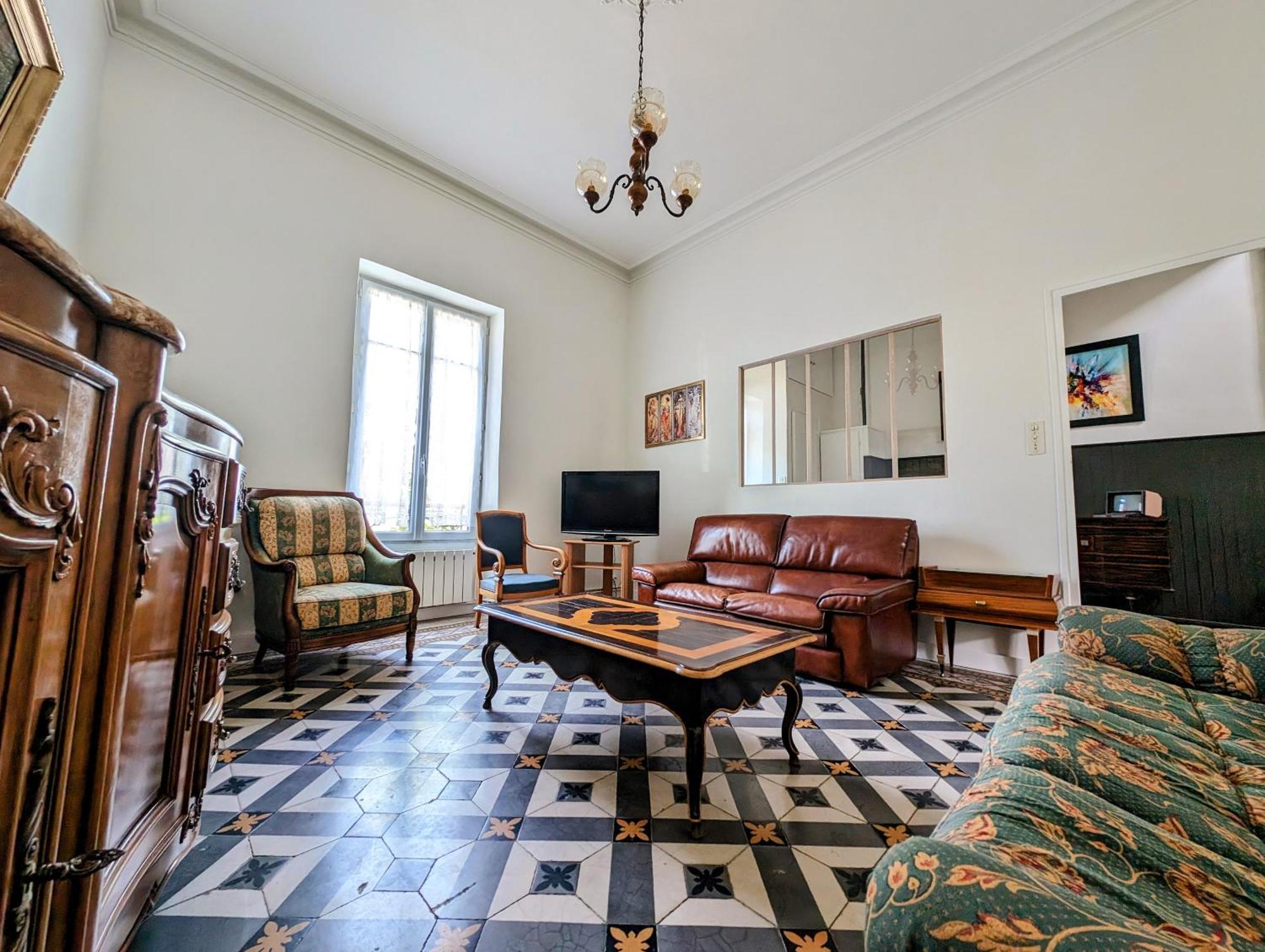Maison De Style Tout Confort, Position Ideale, Avec Clim Et Petit Exterieur Orange  Ngoại thất bức ảnh
